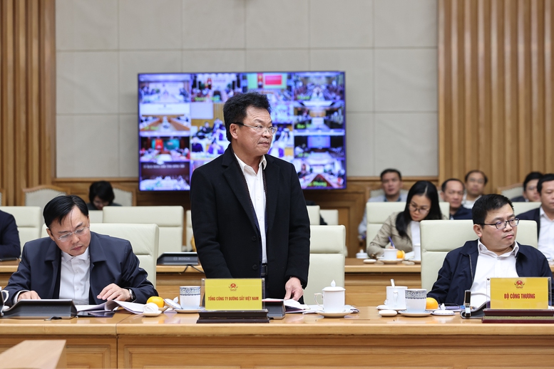 Thủ tướng: Khẩn trương đề xuất công nghệ, hình thức đầu tư với đường sắt tốc độ cao Bắc – Nam- Ảnh 4.