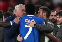 Mourinho bị coi là ‘đạo đức giả’ khi chỉ trích Vinicius