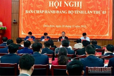 Đại biểu dự kỳ họp thứ 3 của Ban Chấp hành Đảng bộ tỉnh Điện Biên khóa 15, nhiệm kỳ 2025-2030.