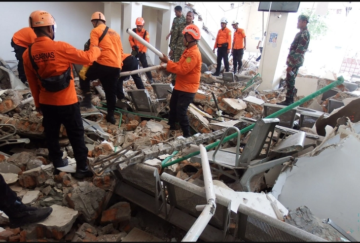 NÓNG: Động đất 6,9 độ ở Indonesia, trận thứ hai trong một ngày  - Ảnh 1.
